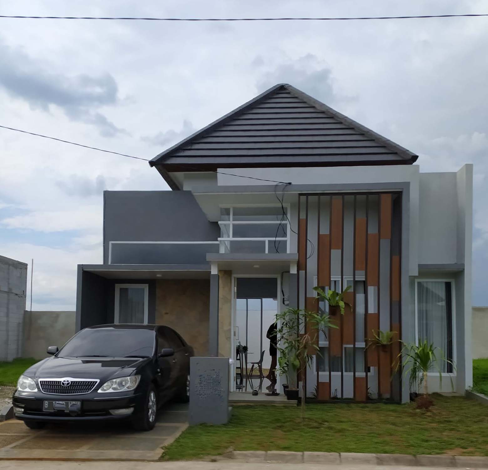 Rumah Minimalis Atap Tinggi - 1 Lt